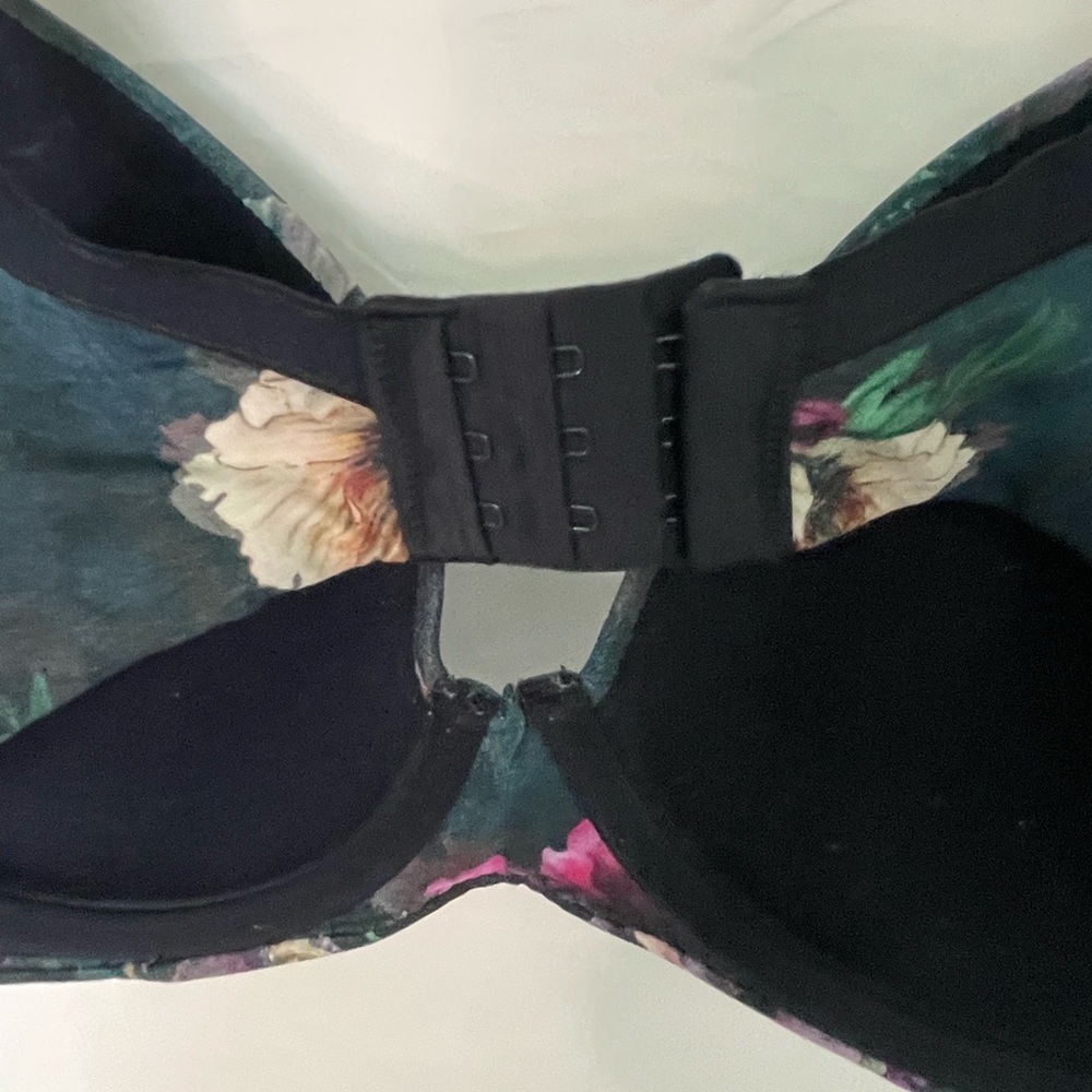 Soma Intimates Green and Purple floral bra.​​​ - Picture 3 of 4